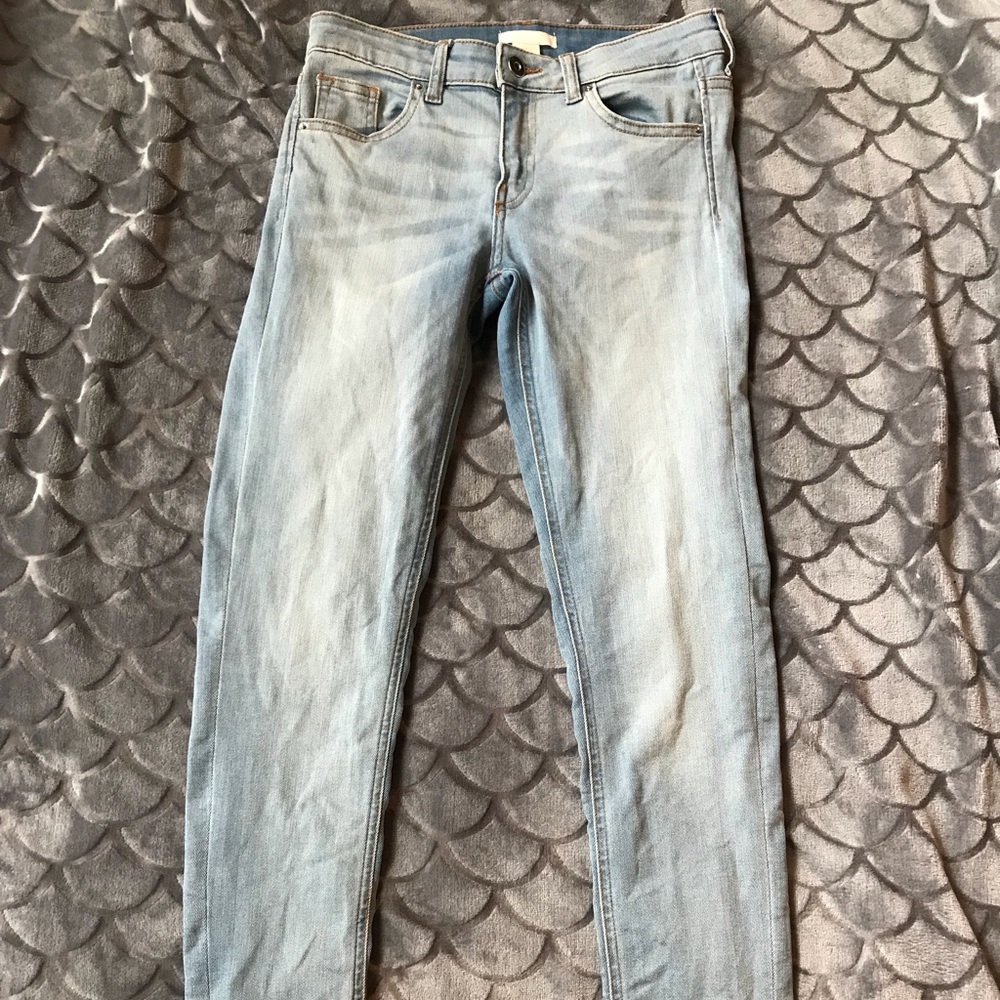 H&M Light Wash Blue Skinny Jeans